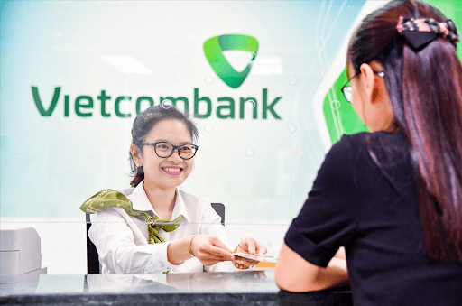 Làm thẻ ngân hàng Vietcombank cần lưu ý gì?